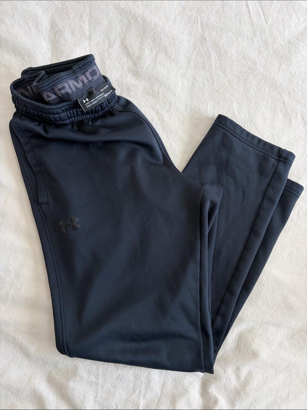 Under Armour Men’s Black Training Pants sz Lg